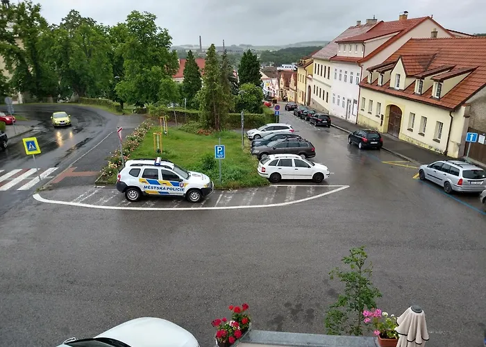 Maly Mnich 3* Mníšek pod Brdy